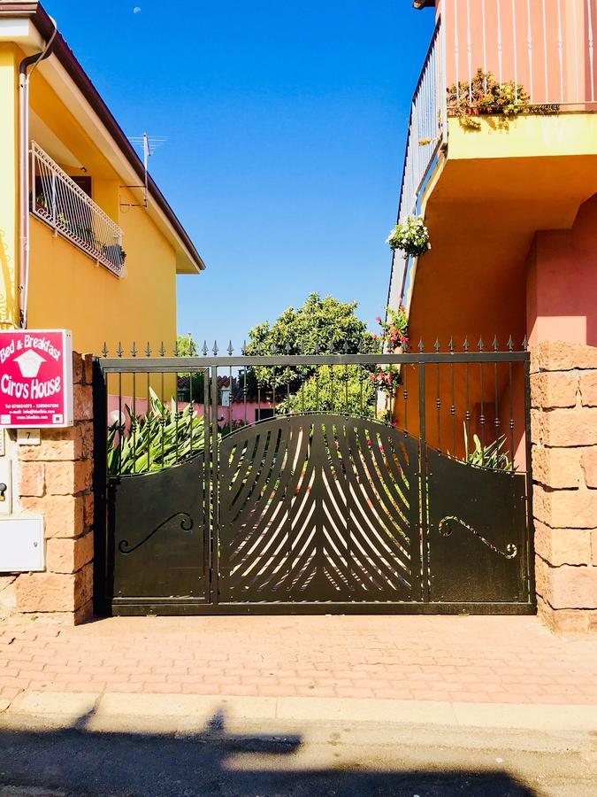 Affittacamere Ciro'S House Olbia Exterior foto